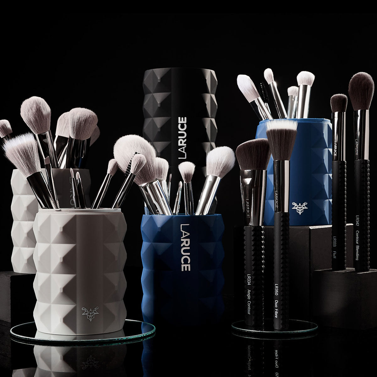 LARUCE Rennie 14-Piece Professional Makeup Brush Set Feature