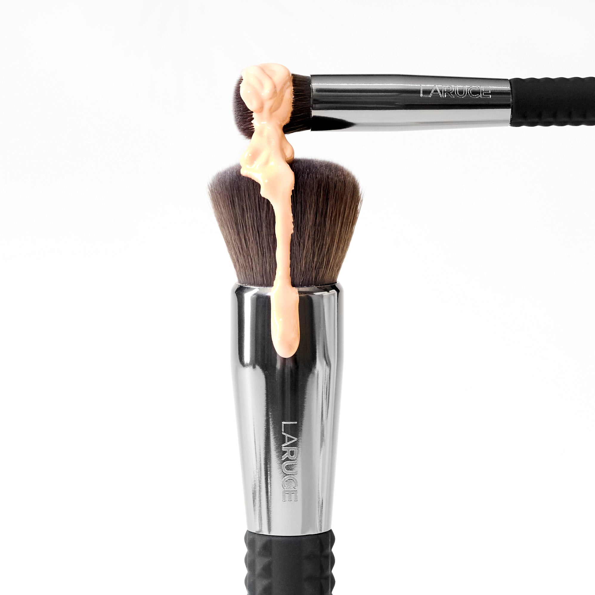 Kabuki Duo - LARUCE Beauty