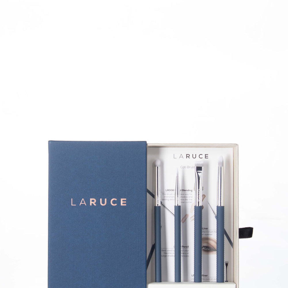 
                      
                        Cati 4-Piece Makeup Brush Set - LARUCE Beauty
                      
                    