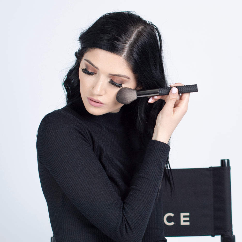 
                      
                        Tapered Face LR360 - LARUCE Beauty
                      
                    